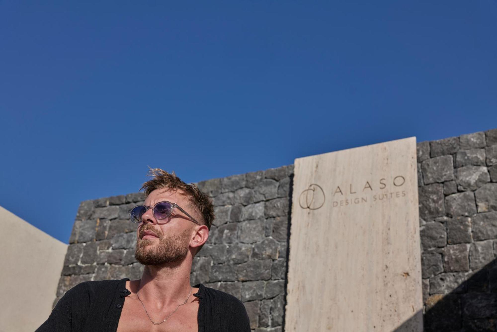 Alaso Design Suites Fira  Exterior foto
